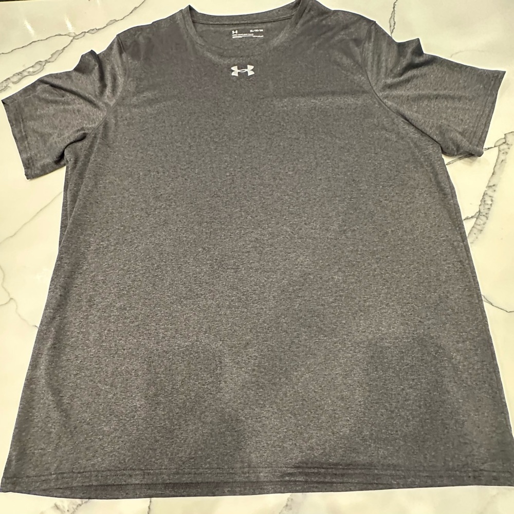 Under Armour Heat Gear shirt